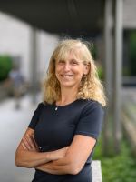 Photo of Naomi Leonard